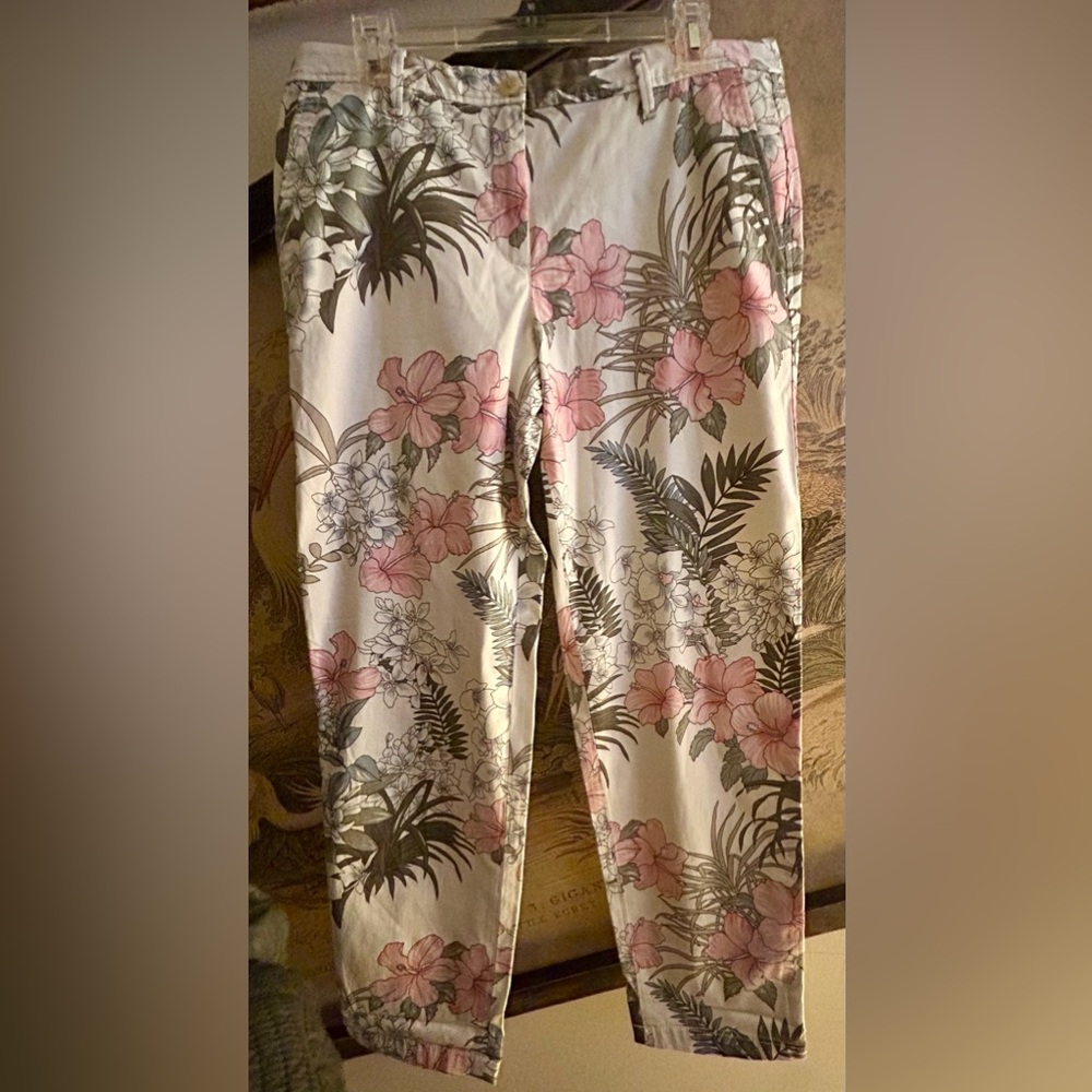 * NWOT Talbots Relaxed Chino Floral Print Pants SZ 8 *